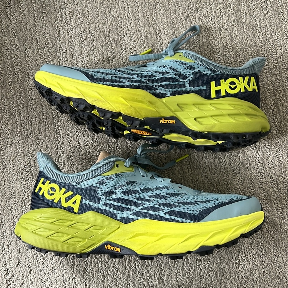 HOKA Speedgoat 5 Trail-Running Shoes - Men's Sz 9